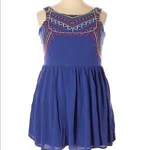 3/$30 Xhilaration embroidered dress size xxl